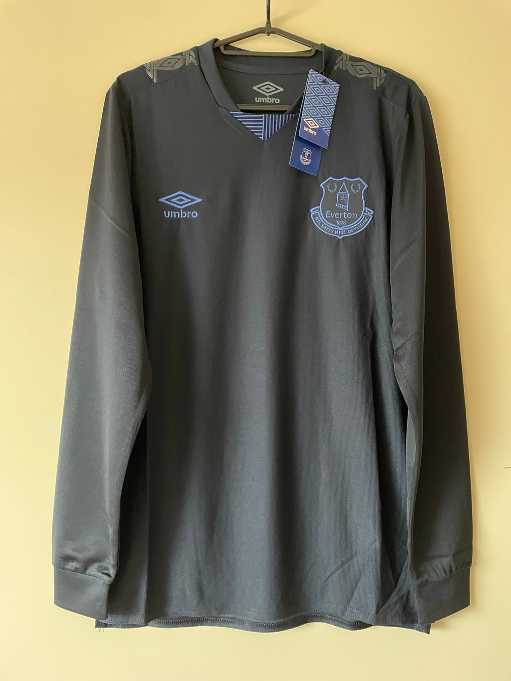 Everton FC Umbro 19/20 Third BNWT (S)