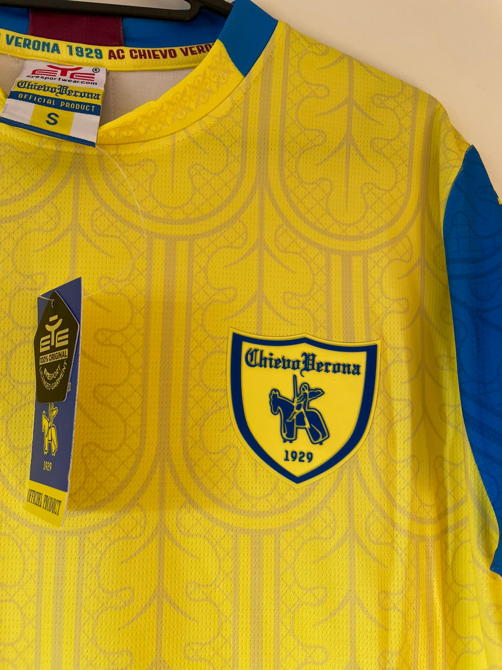 Chievo Verona Eye Sport 21/22 Home BNWT (S)