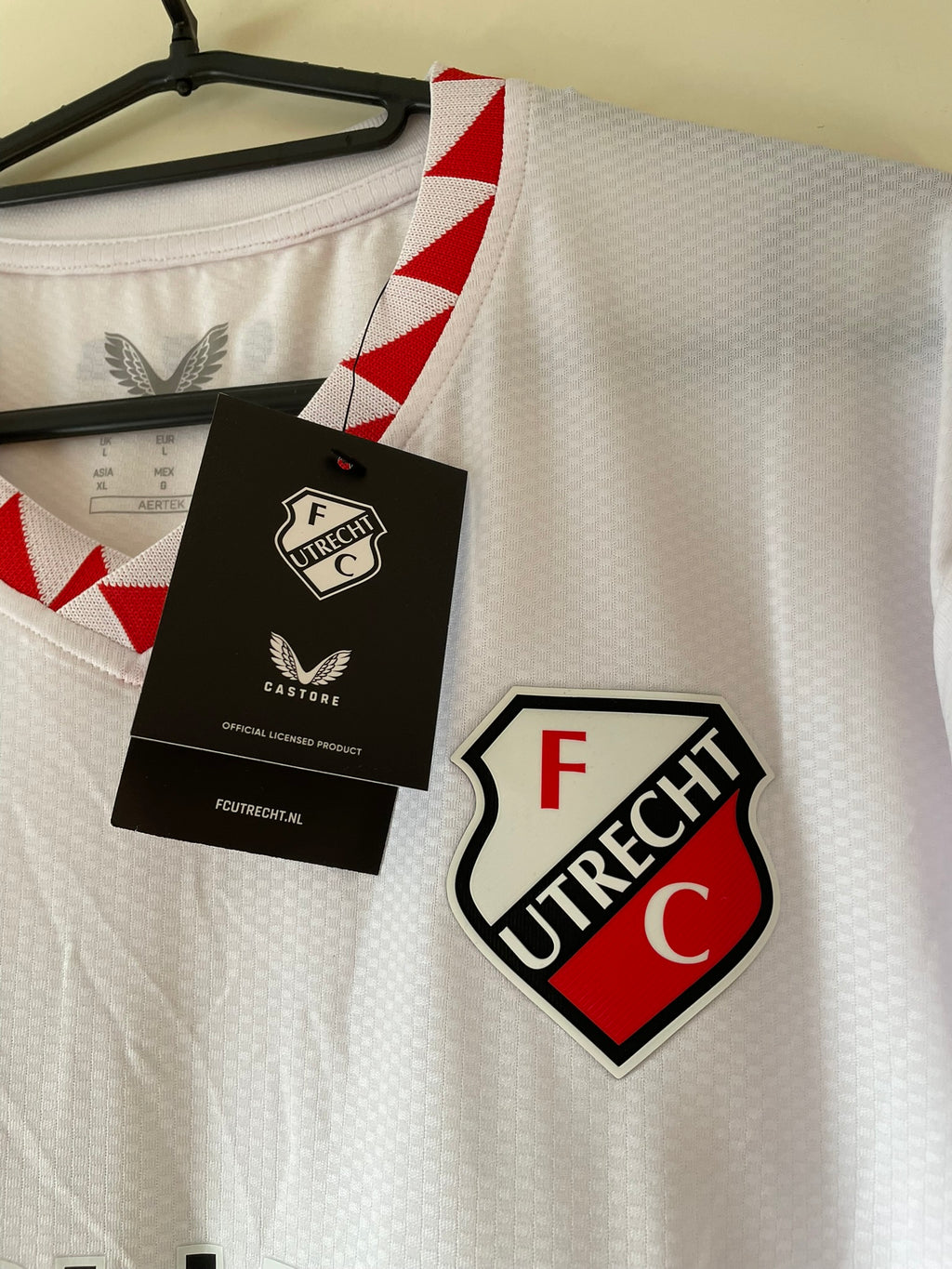 FC Utrecht Castore 24/25 Home Authentic BNWT (L)