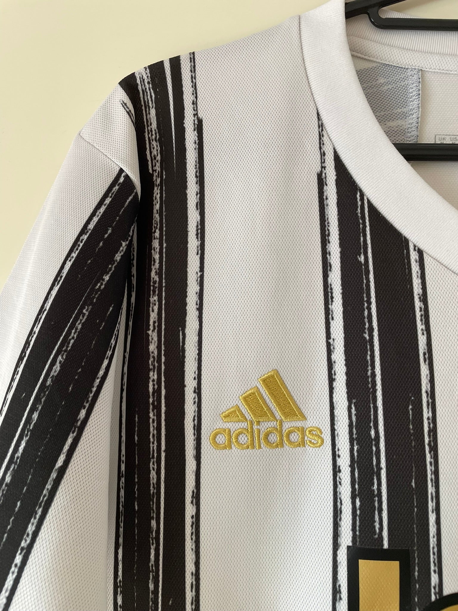 Cristiano Ronaldo #7 Juventus Adidas 20/21 Home (M)