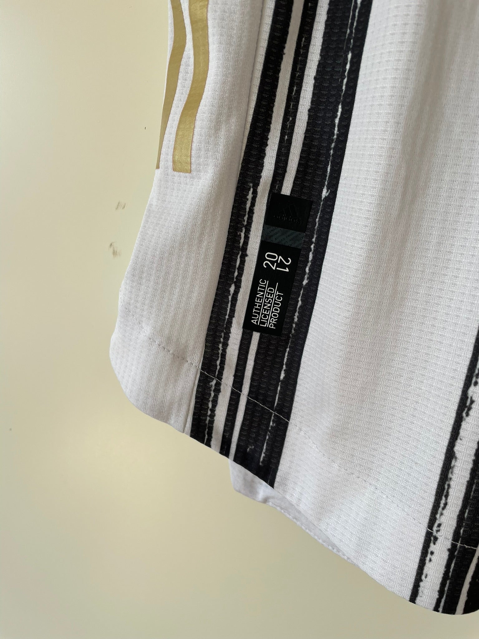 Cristiano Ronaldo #7 Juventus Adidas 20/21 Home Authentic (S)