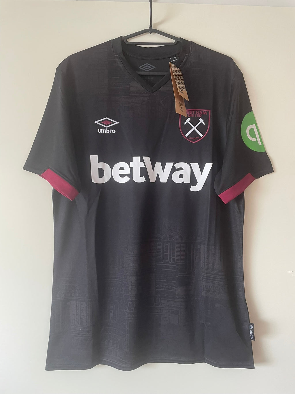 West Ham United Umbro 24/25 Away BNWT (M)
