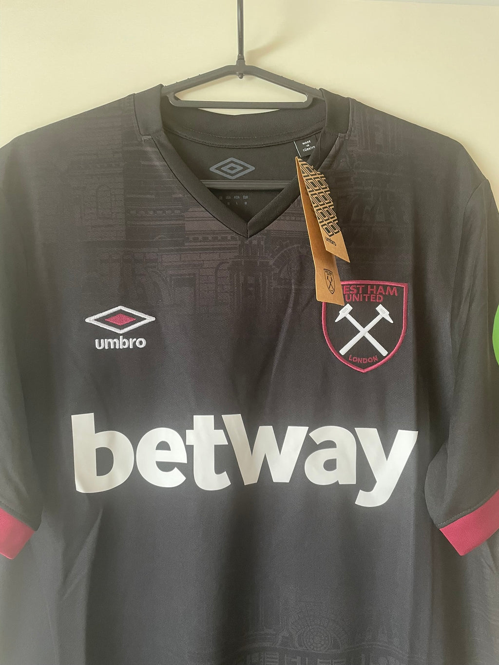 West Ham United Umbro 24/25 Away BNWT (M)