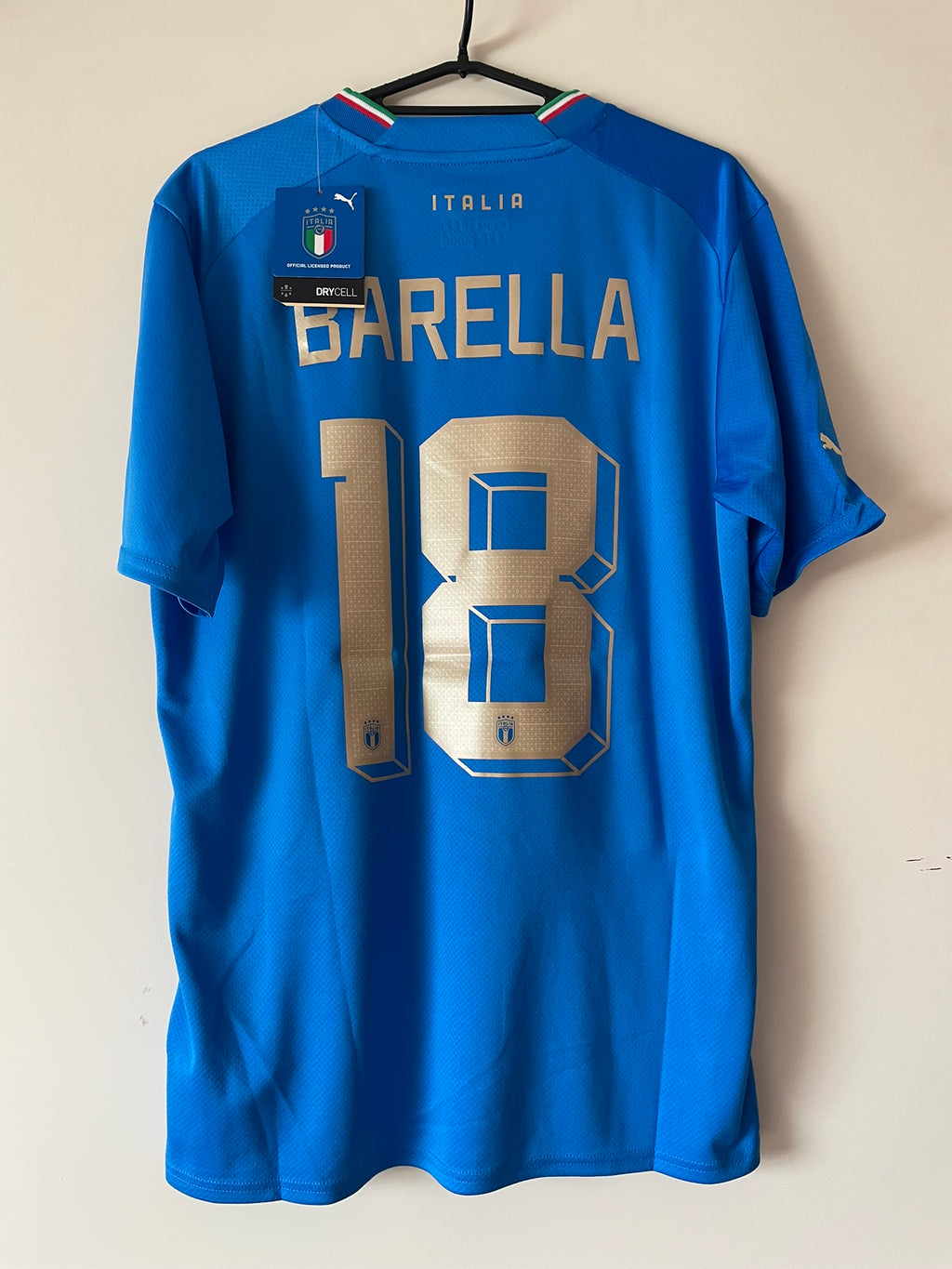 Barella #18 Italy Puma 2022-2024 Home BNWT (M)