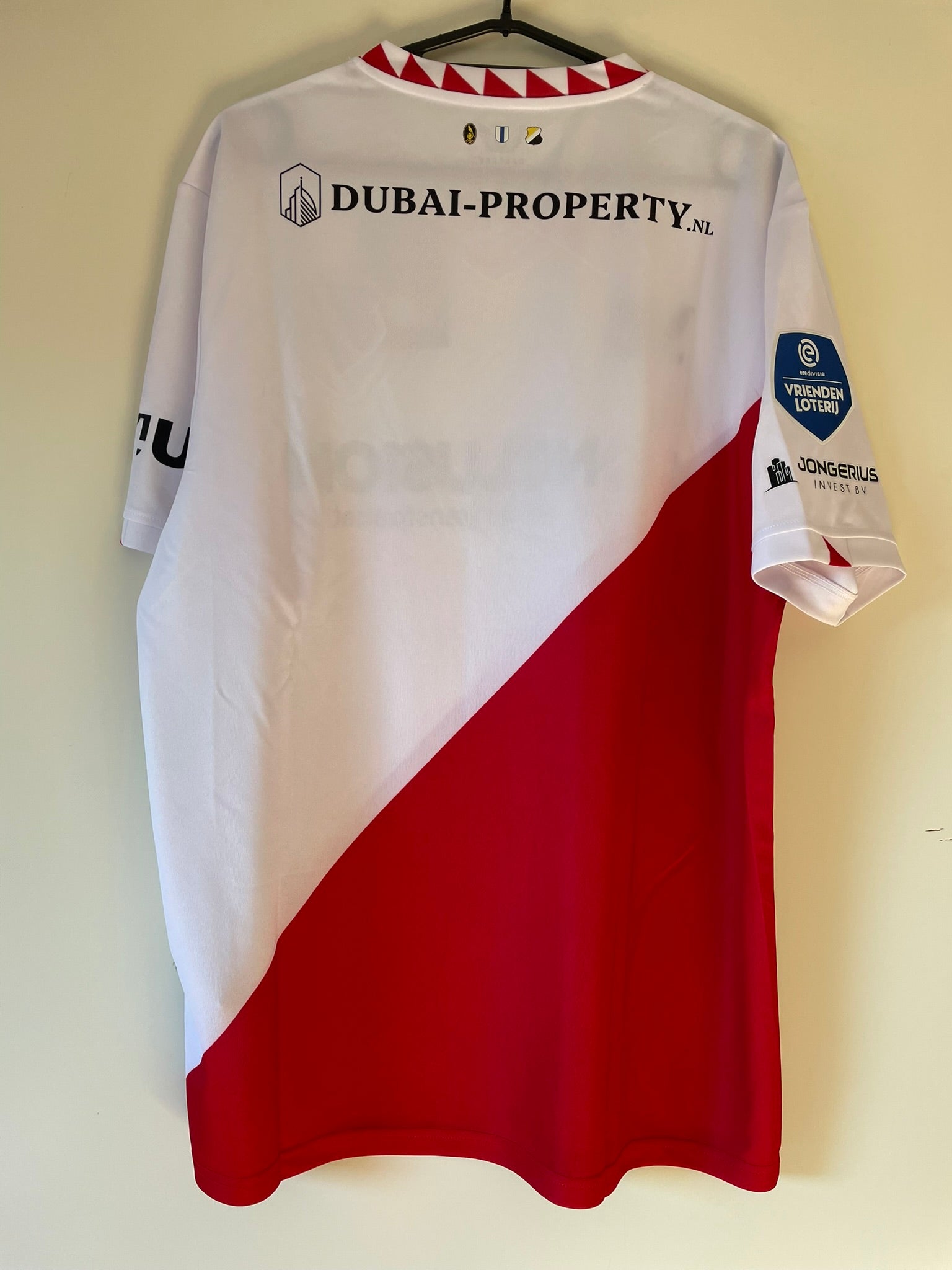 FC Utrecht Castore 24/25 Home BNWT (L)