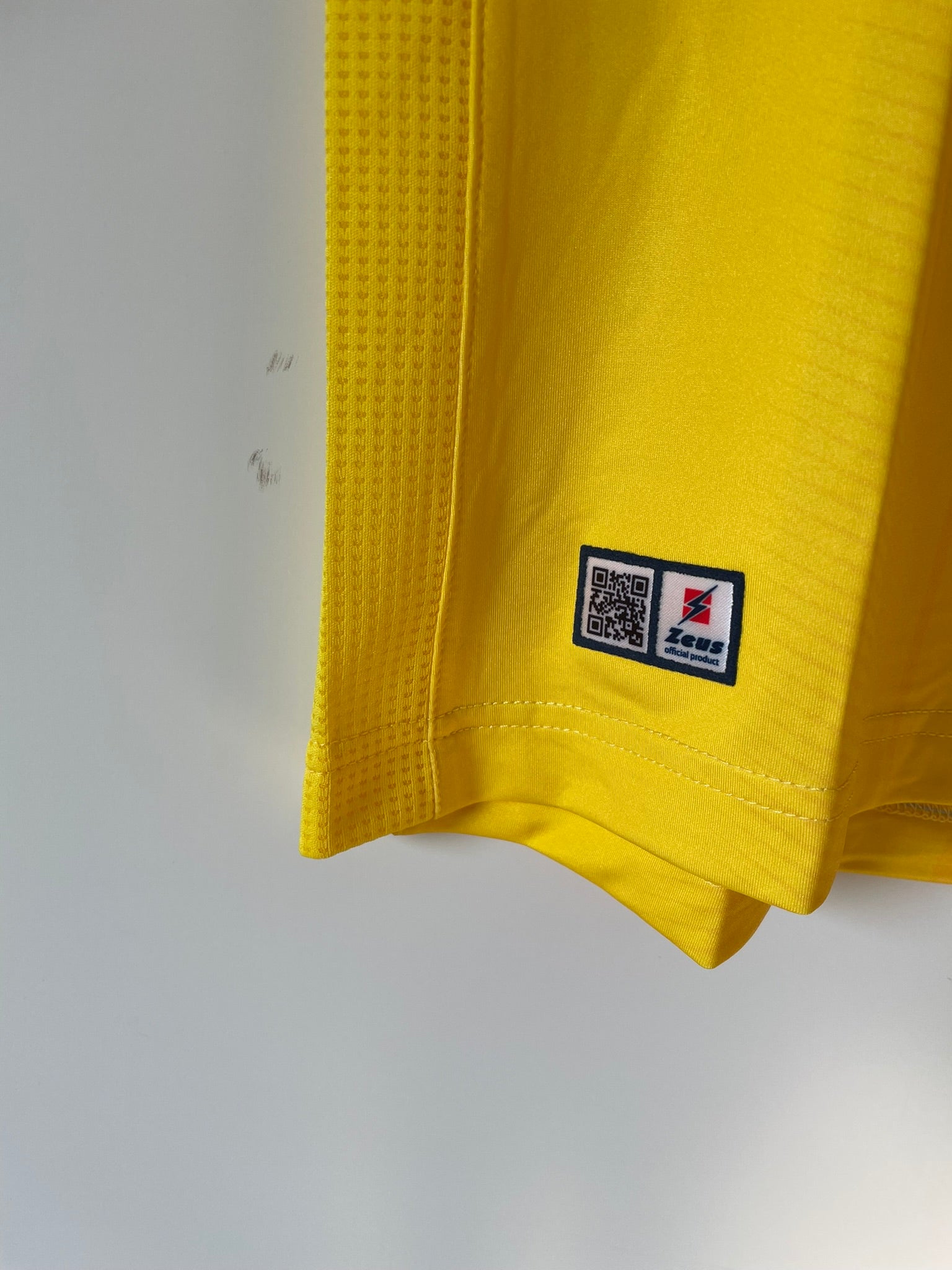 Frosinone Calcio Zeus 21/22 Home BNWT (M)