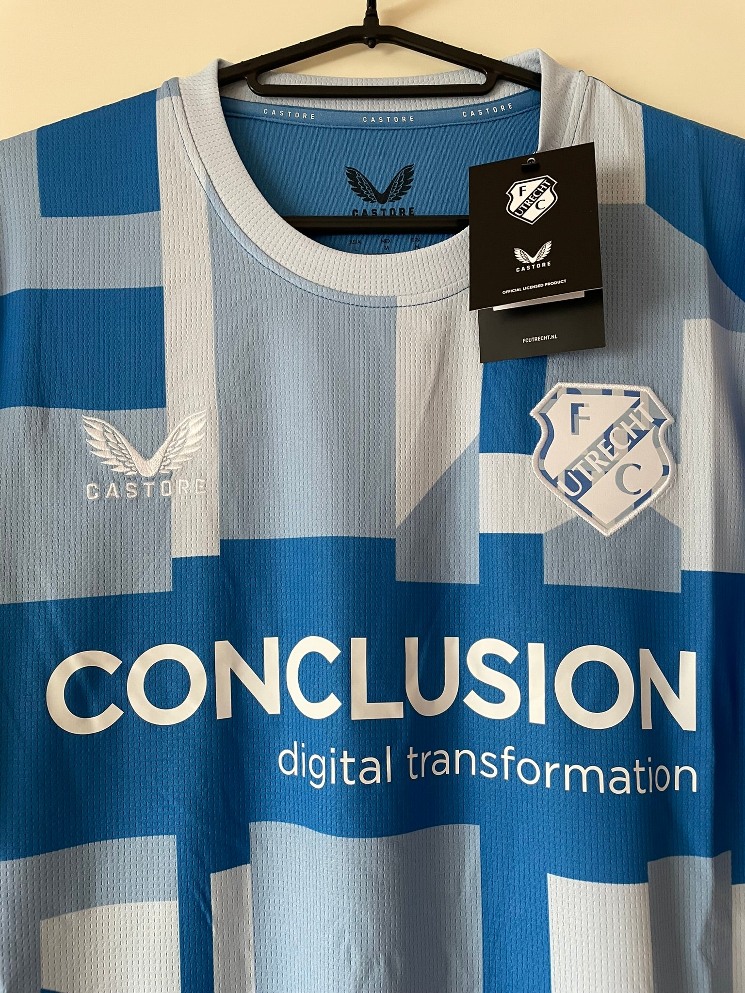 FC Utrecht Castore 25/26 Third BNWT (M)