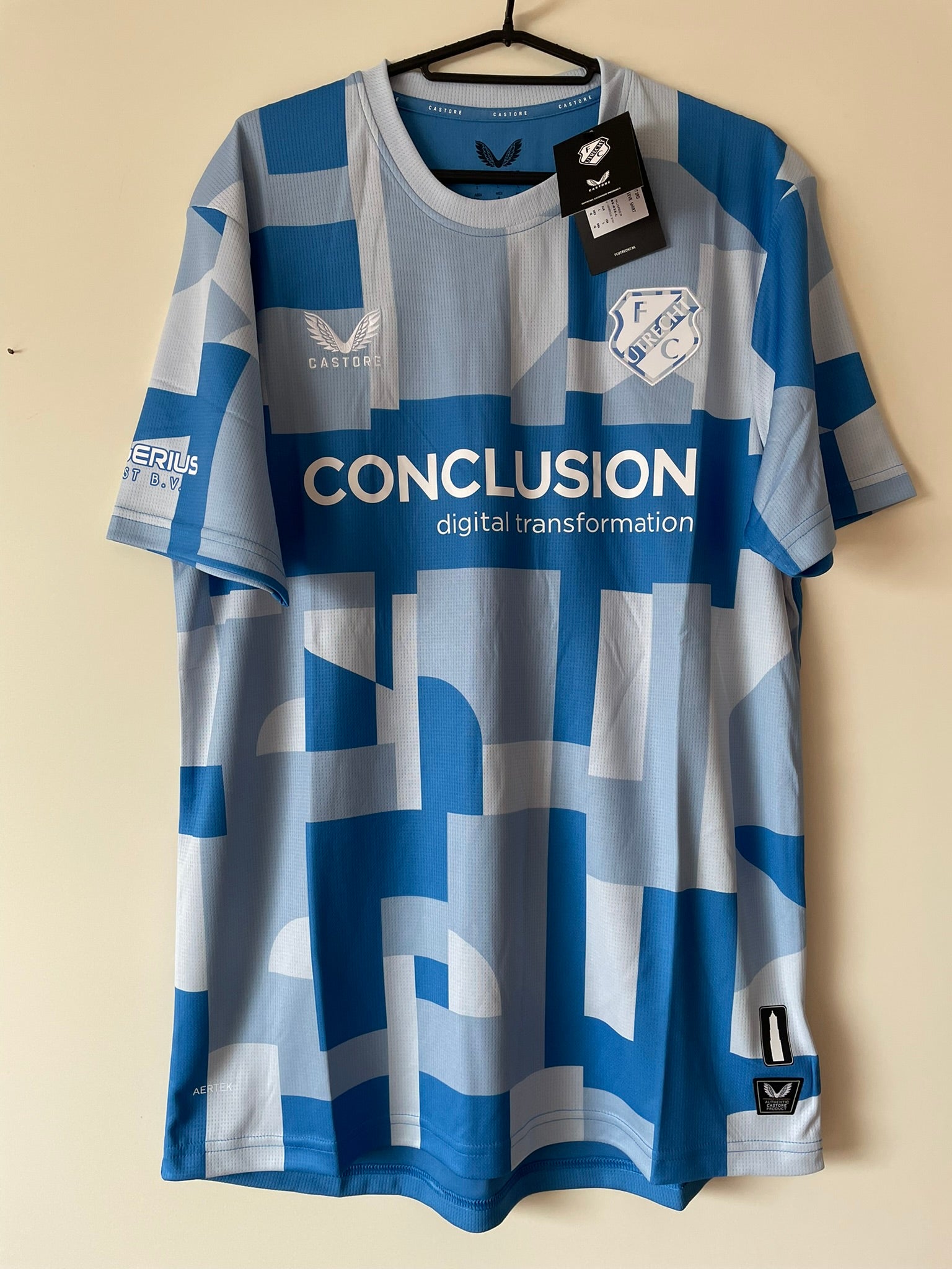 FC Utrecht Castore 25/26 Third BNWT (L)
