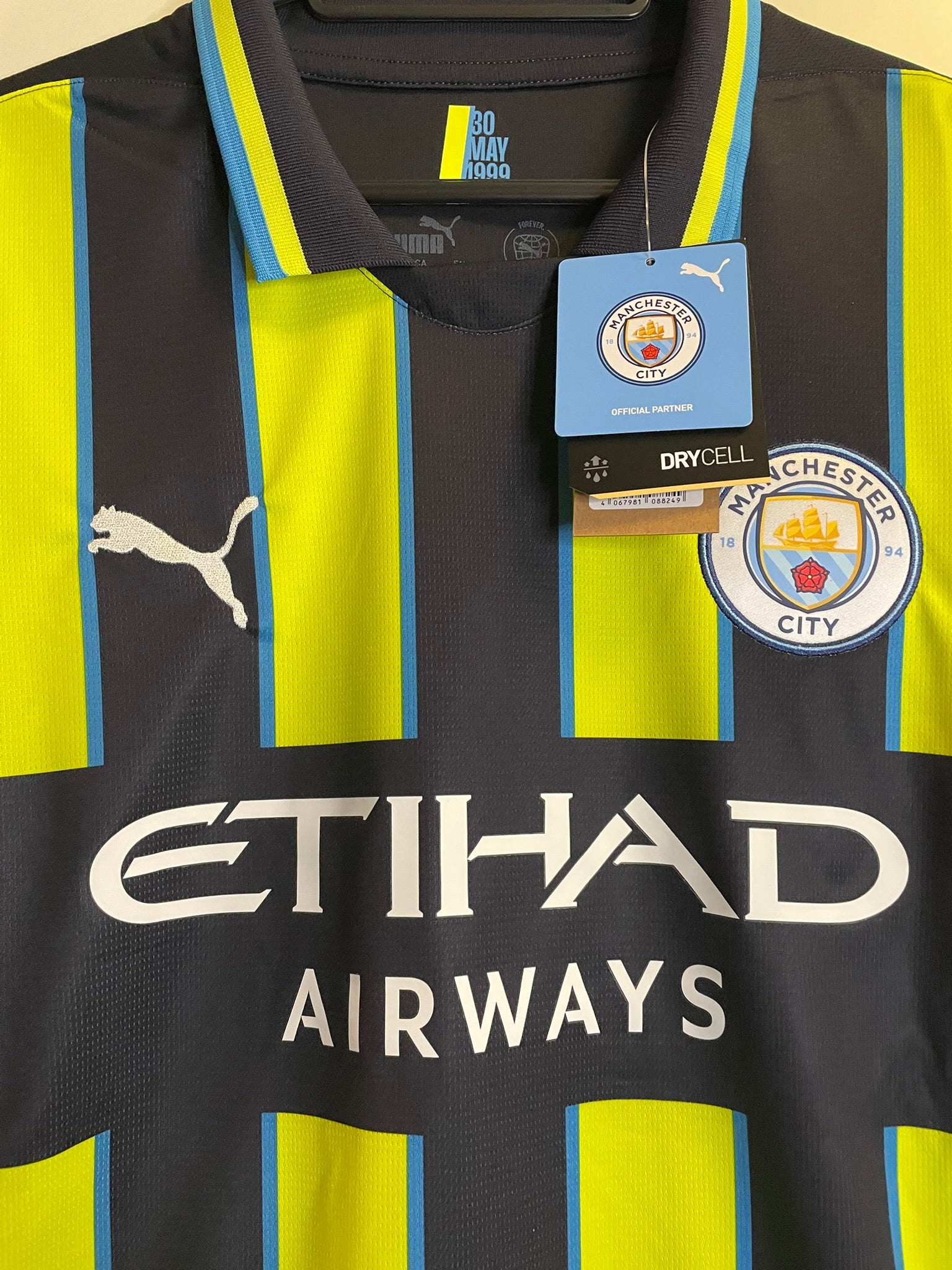 Doku #11 Manchester City Puma 24/25 Away BNWT (M)