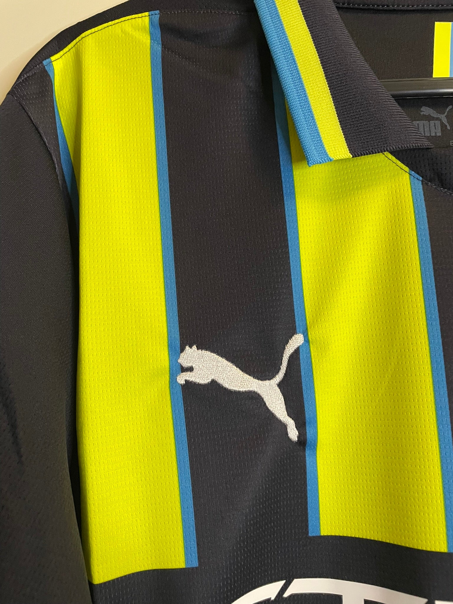 Doku #11 Manchester City Puma 24/25 Away BNWT (M)