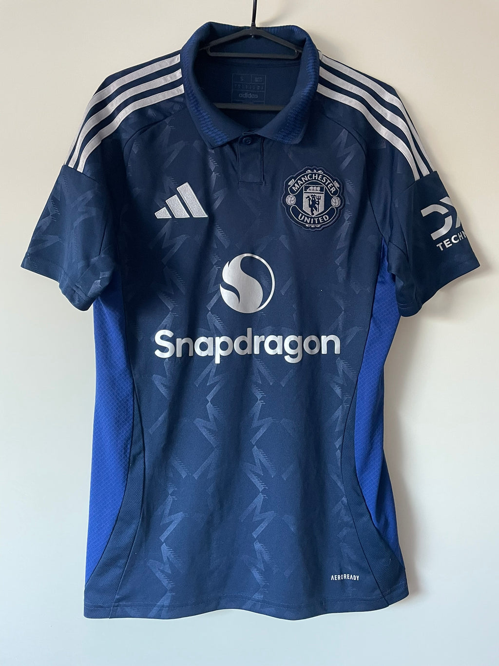 Lisandro Martinez #6 Manchester United Adidas 24/25 Away (S)