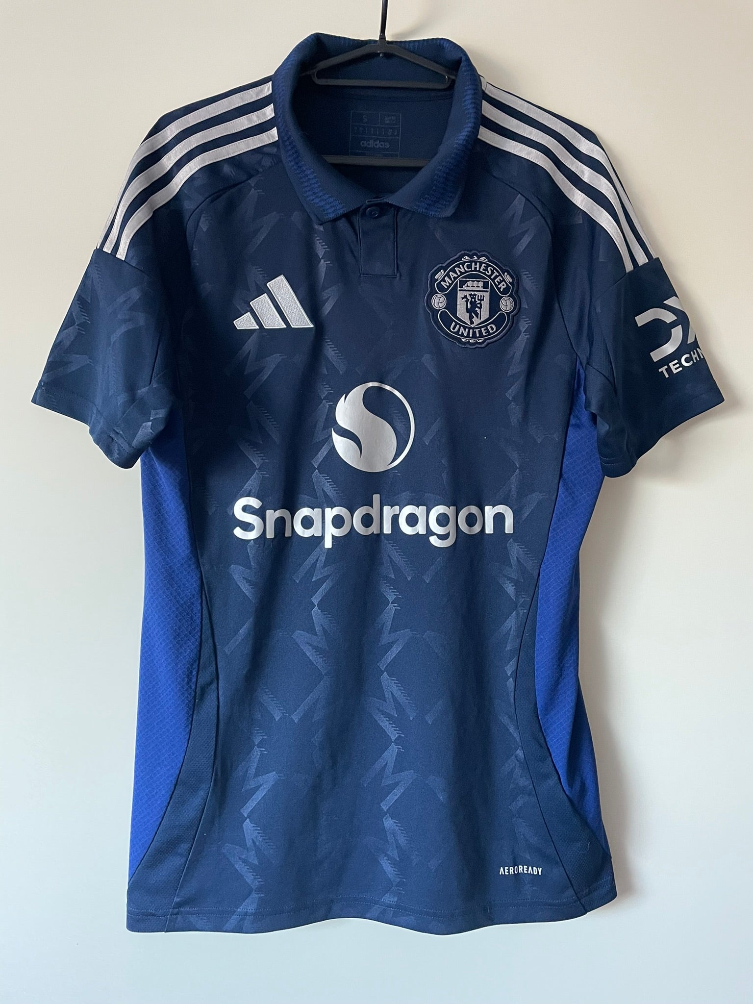 Lisandro Martinez #6 Manchester United Adidas 24/25 Away (S)