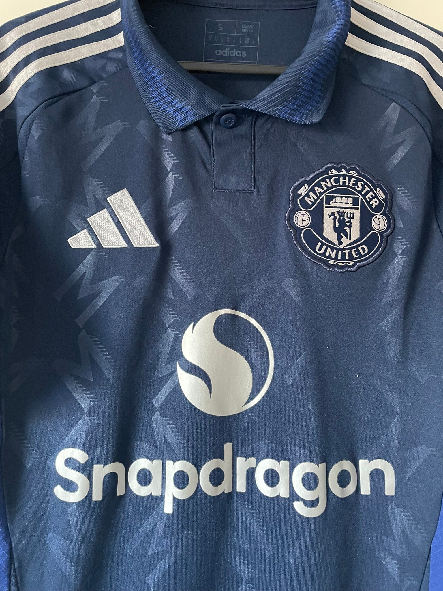 Lisandro Martinez #6 Manchester United Adidas 24/25 Away (S)