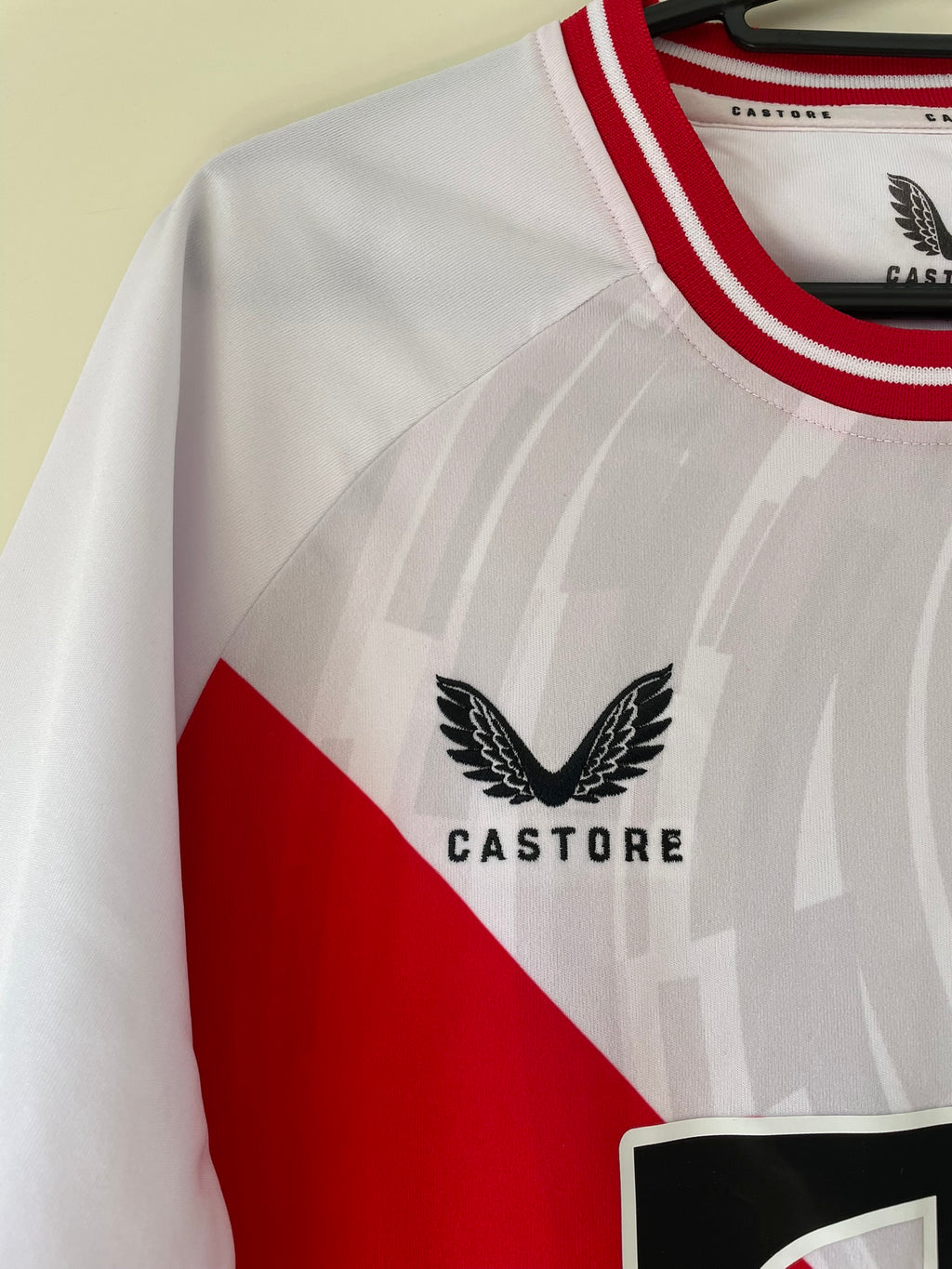 FC Utrecht Castore 23/24 Home BNWT (S)