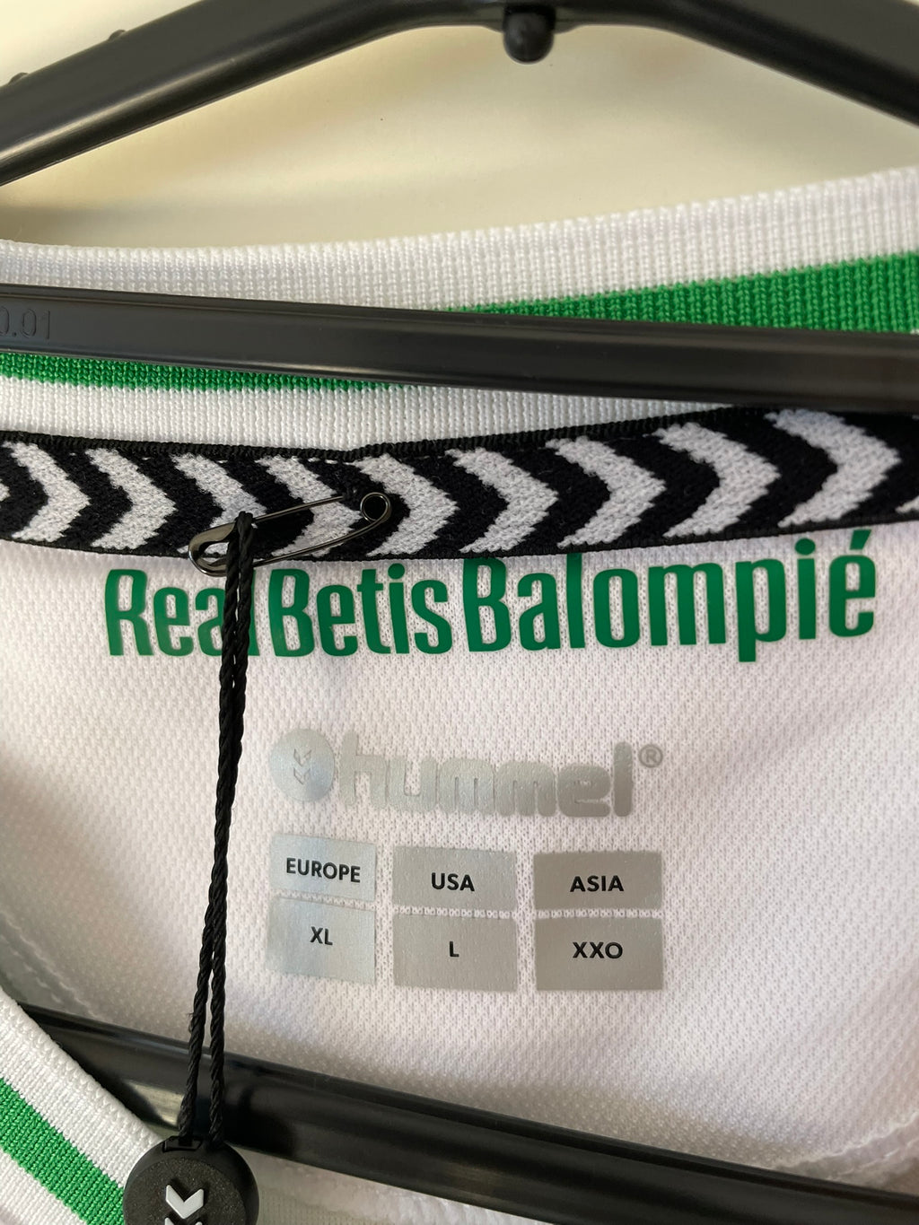 Real Betis Hummel 23/24 Home BNWT (XL)