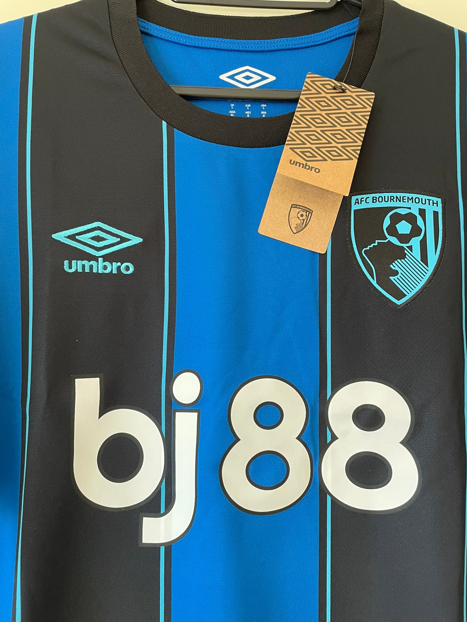 AFC Bournemouth Umbro 25/26 Away BNWT (L)