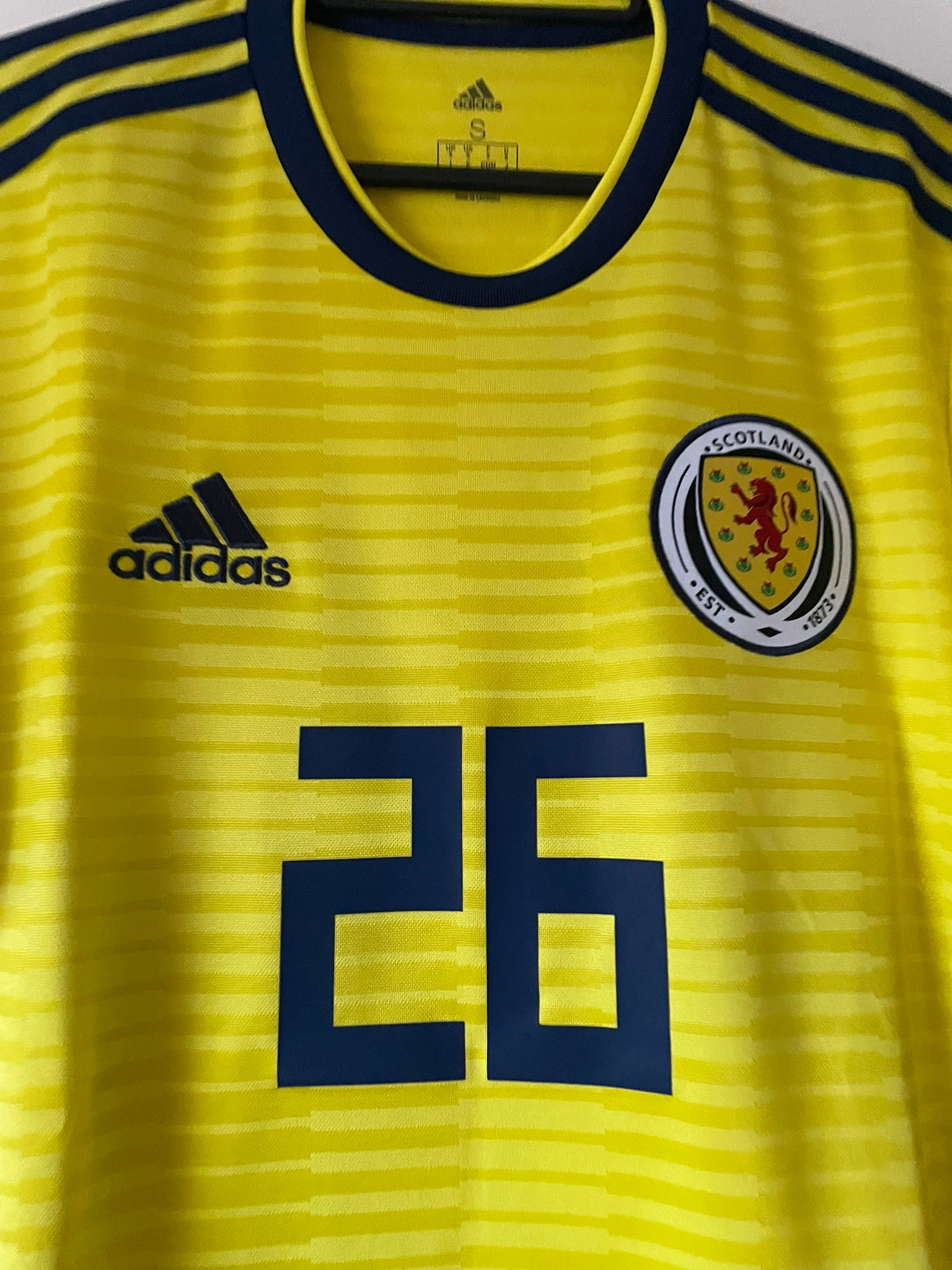 Scotland Adidas 2018-2020 Away #26 (S)