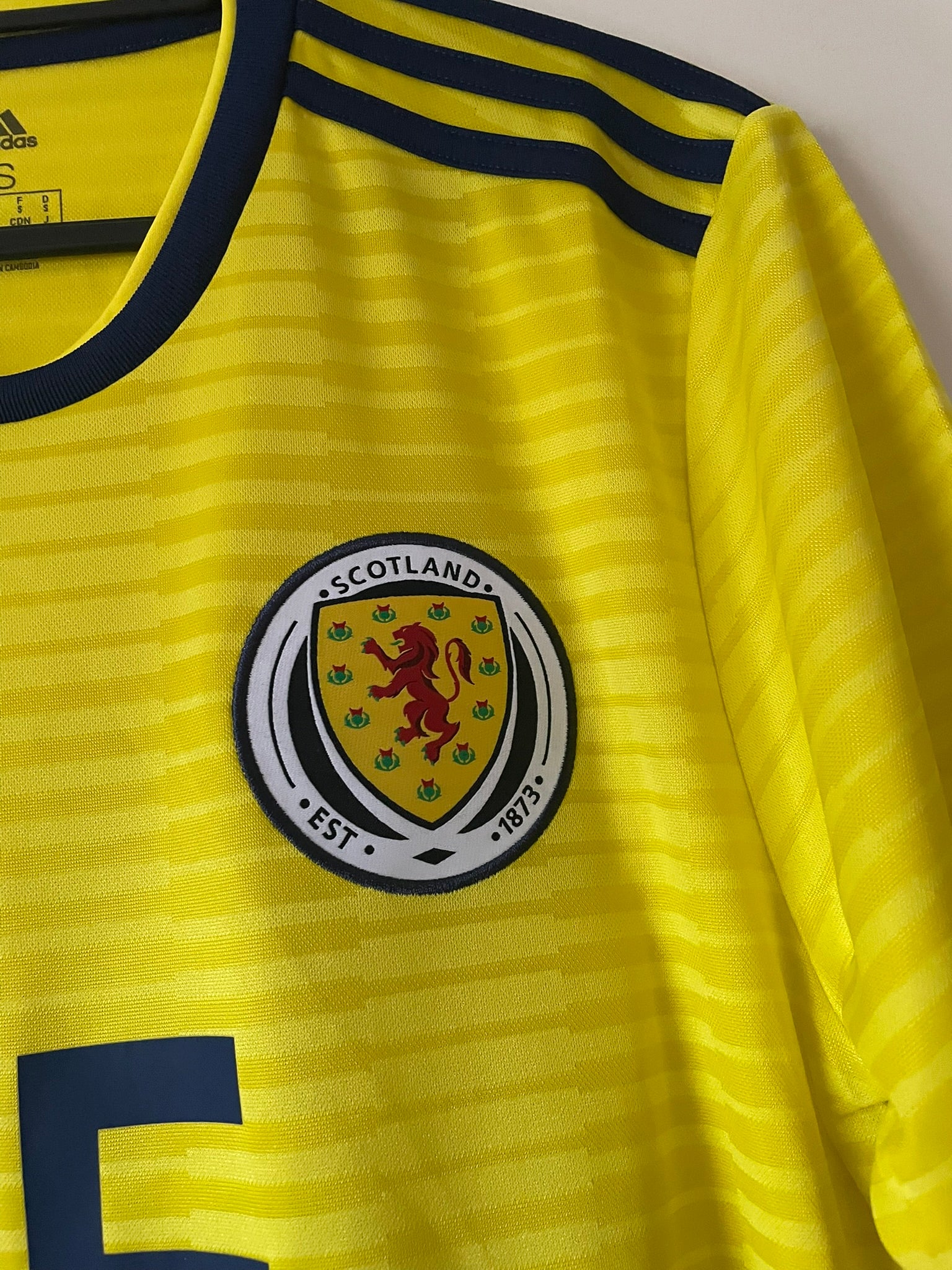 Scotland Adidas 2018-2020 Away #26 (S)