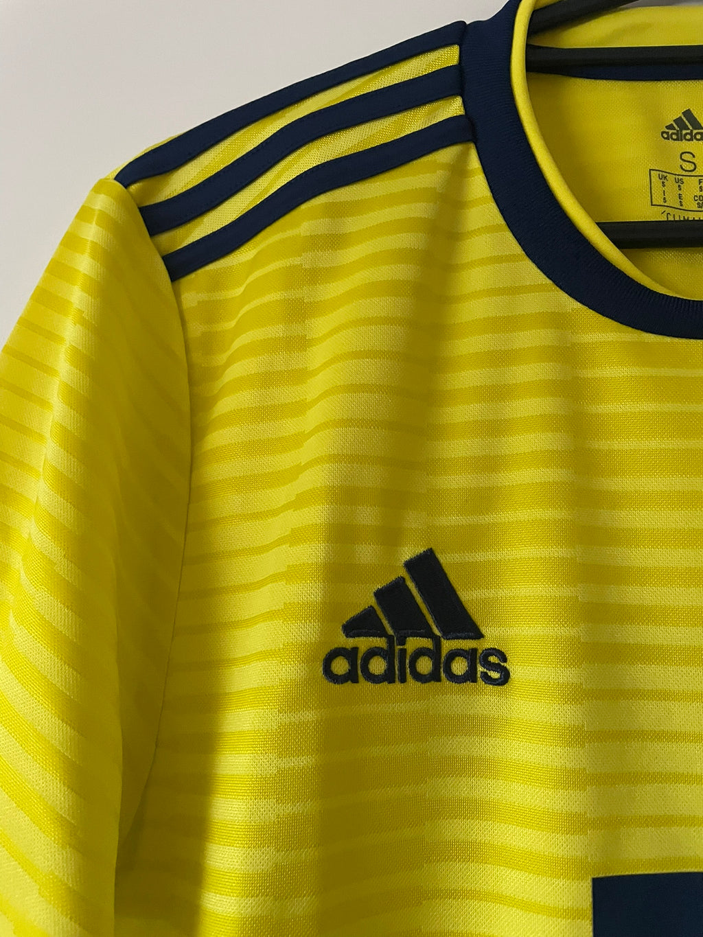 Scotland Adidas 2018-2020 Away #16 (S)