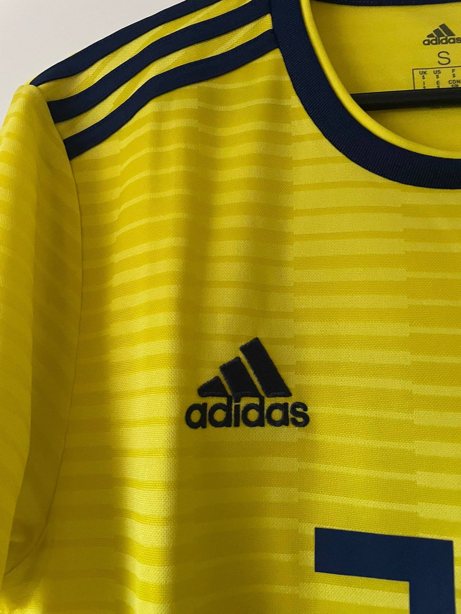 Scotland Adidas 2018-2020 Away #24 (S)