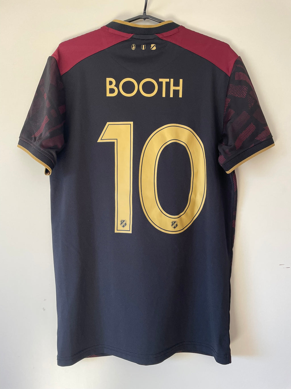Booth #10 FC Utrecht Castore 23/24 Away (S)