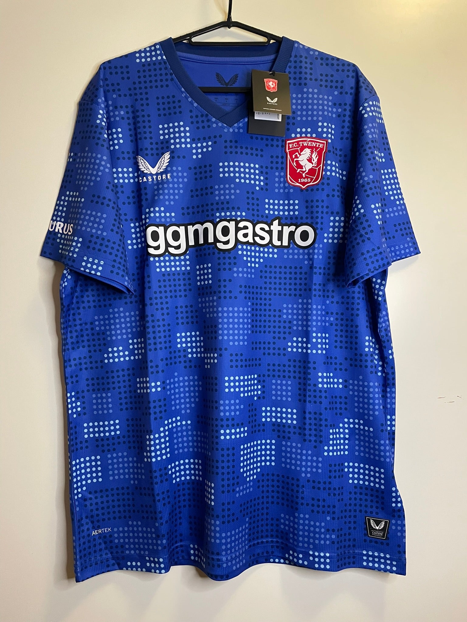 FC Twente Castore 25/26 Away BNWT (L)