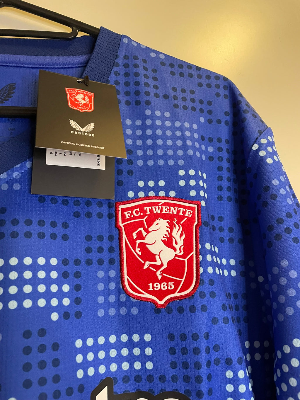 FC Twente Castore 25/26 Away BNWT (L)