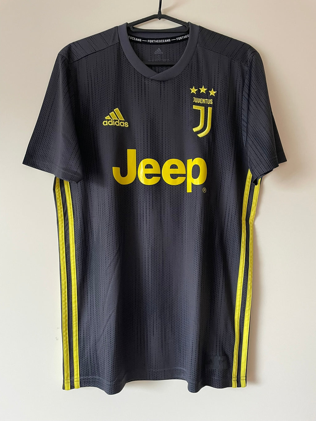 Cristiano Ronaldo #7 Juventus Adidas 18/19 Third (S)