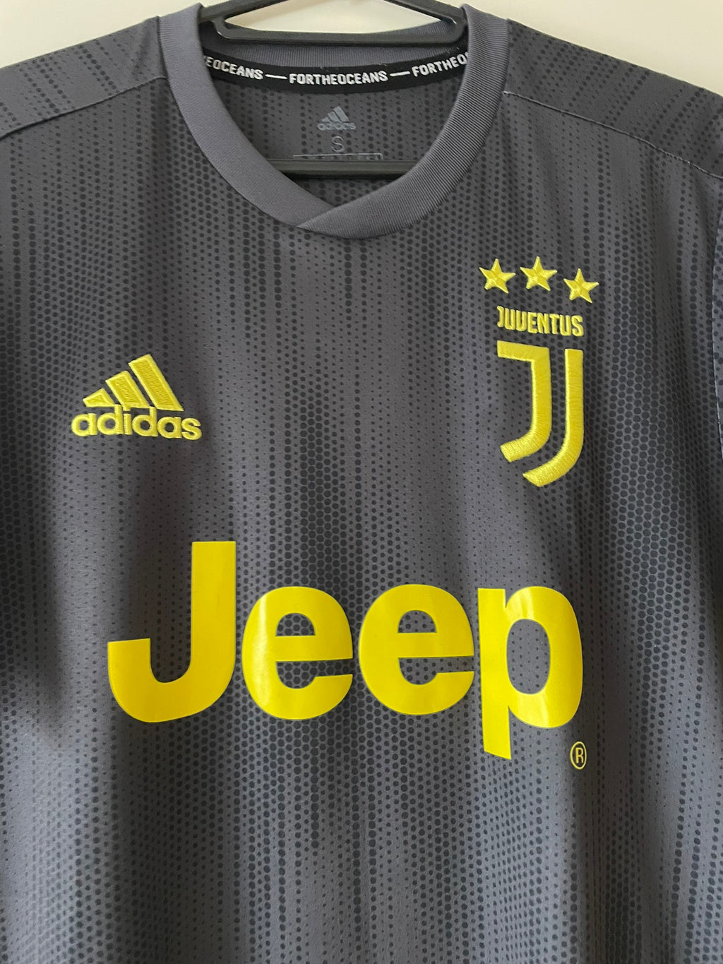 Cristiano Ronaldo #7 Juventus Adidas 18/19 Third (S)
