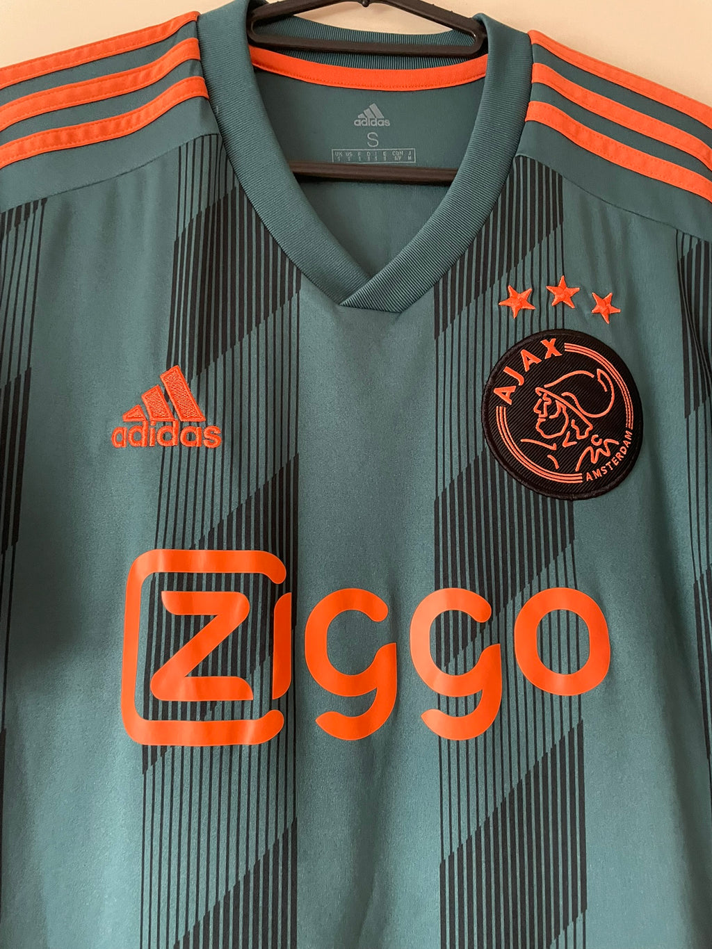 Tadic #10 Ajax Adidas 19/20 Away (S)