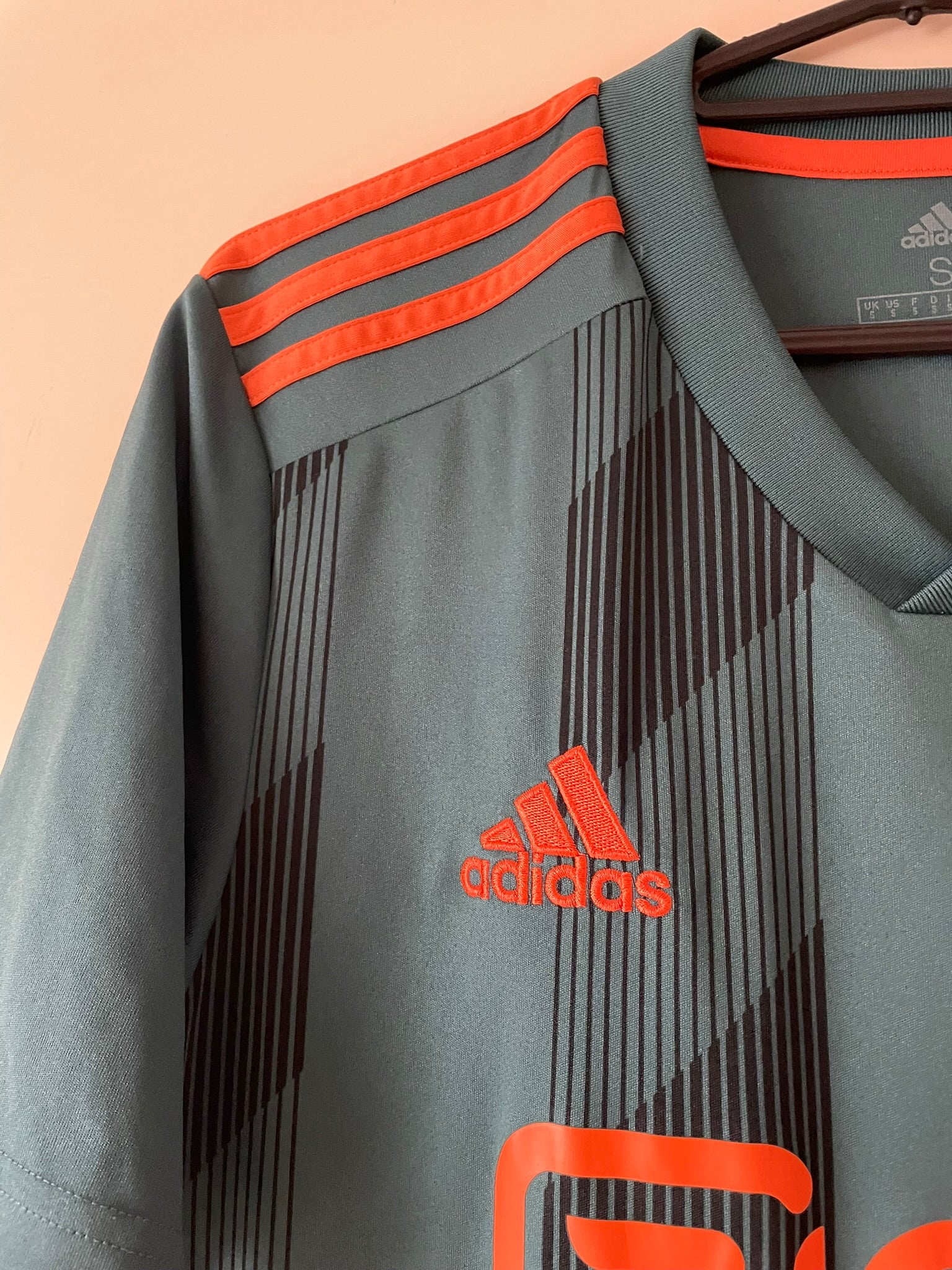 Tadic #10 Ajax Adidas 19/20 Away (S)