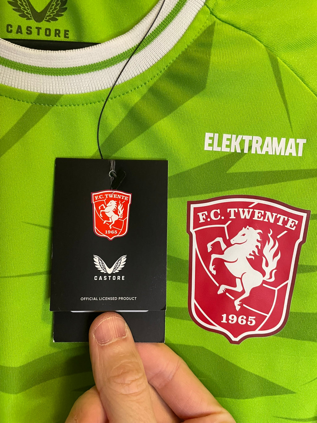 FC Twente Castore 23/24 BNWT (S)