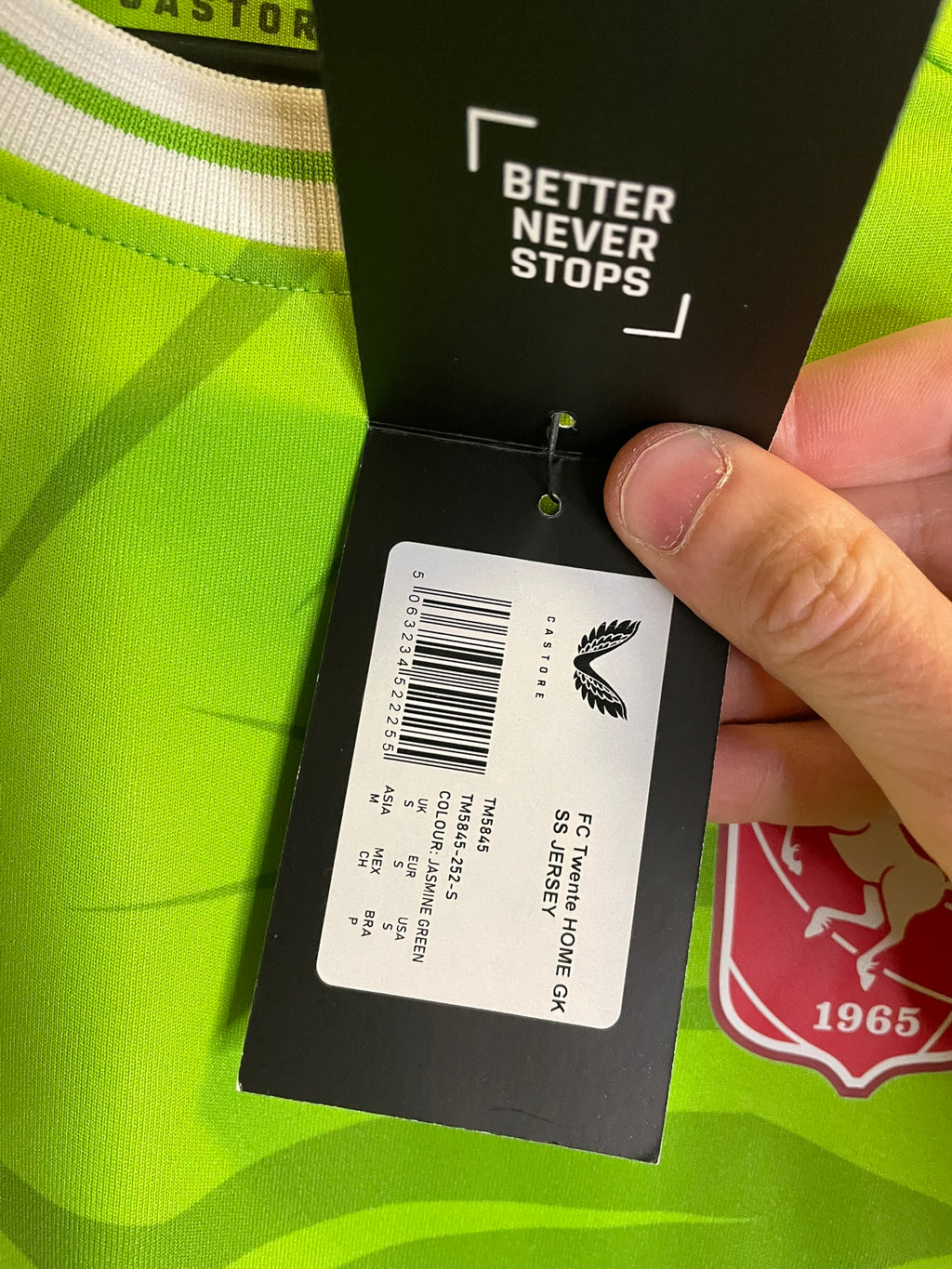 FC Twente Castore 23/24 BNWT (S)