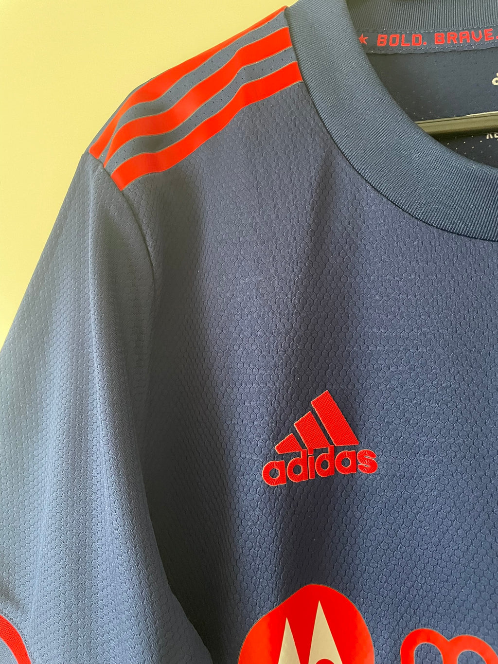 Chicago Fire FC Adidas 21/22 Home Authentic (M)