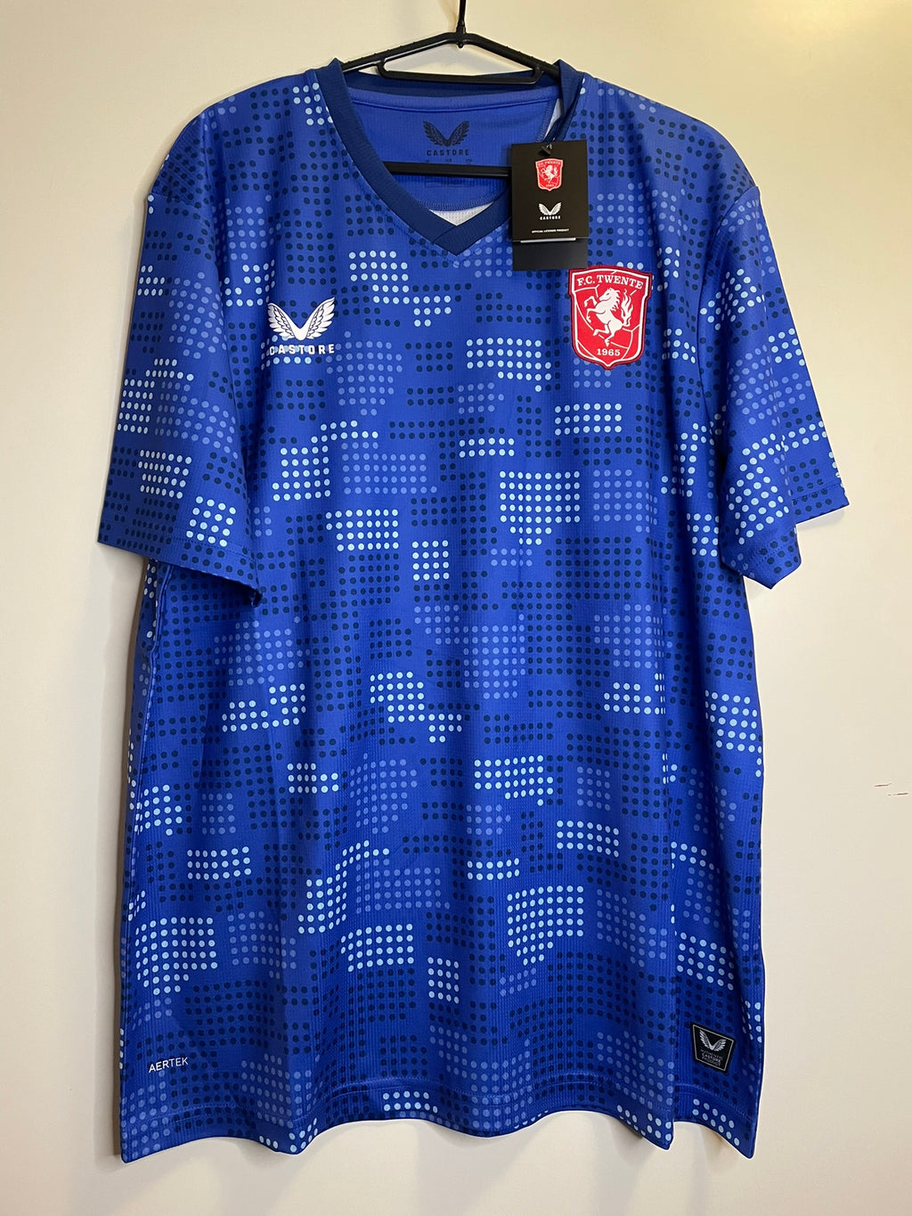 FC Twente Castore 25/26 Away BNWT (XL)