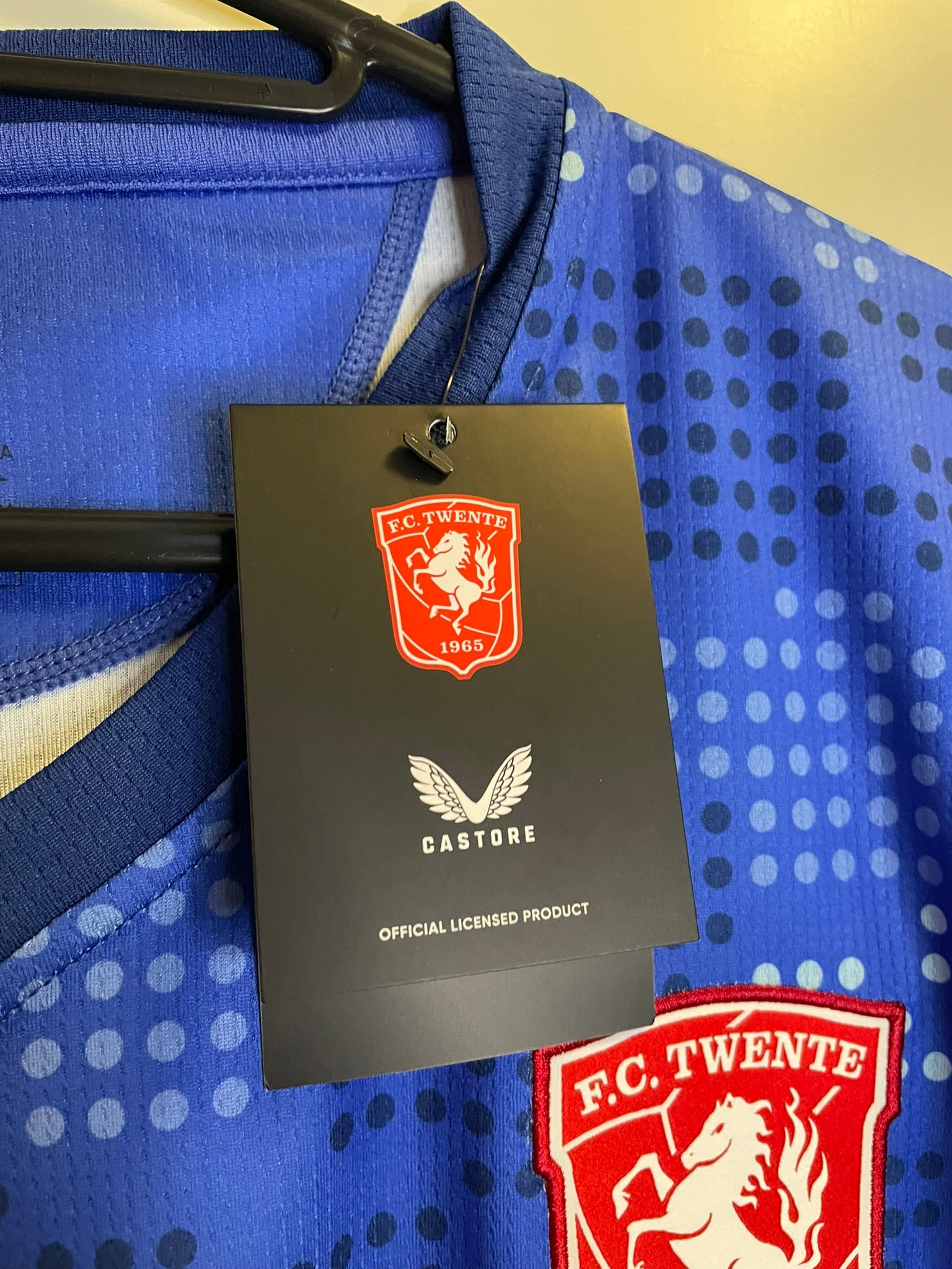 FC Twente Castore 25/26 Away BNWT (XL)