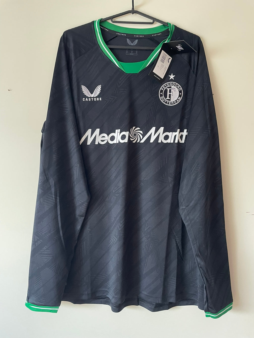 Feyenoord Castore 24/25 Away Longsleeve BNWT (XL)