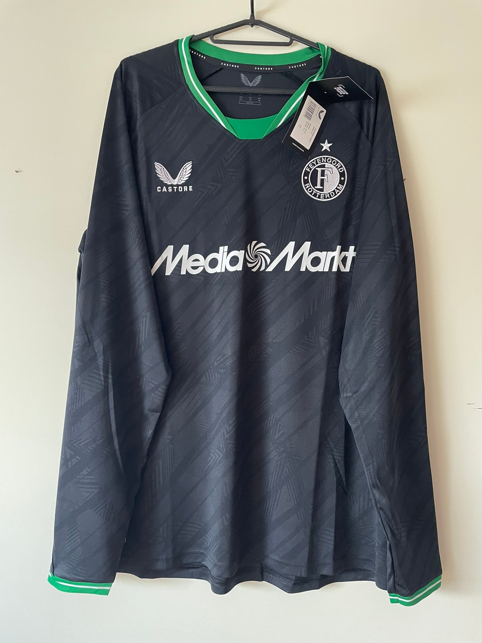 Feyenoord Castore 24/25 Away Longsleeve BNWT (XL)