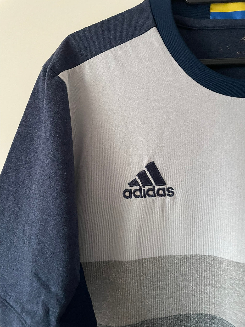 Sweden Adidas 2016-2018 Away (M)