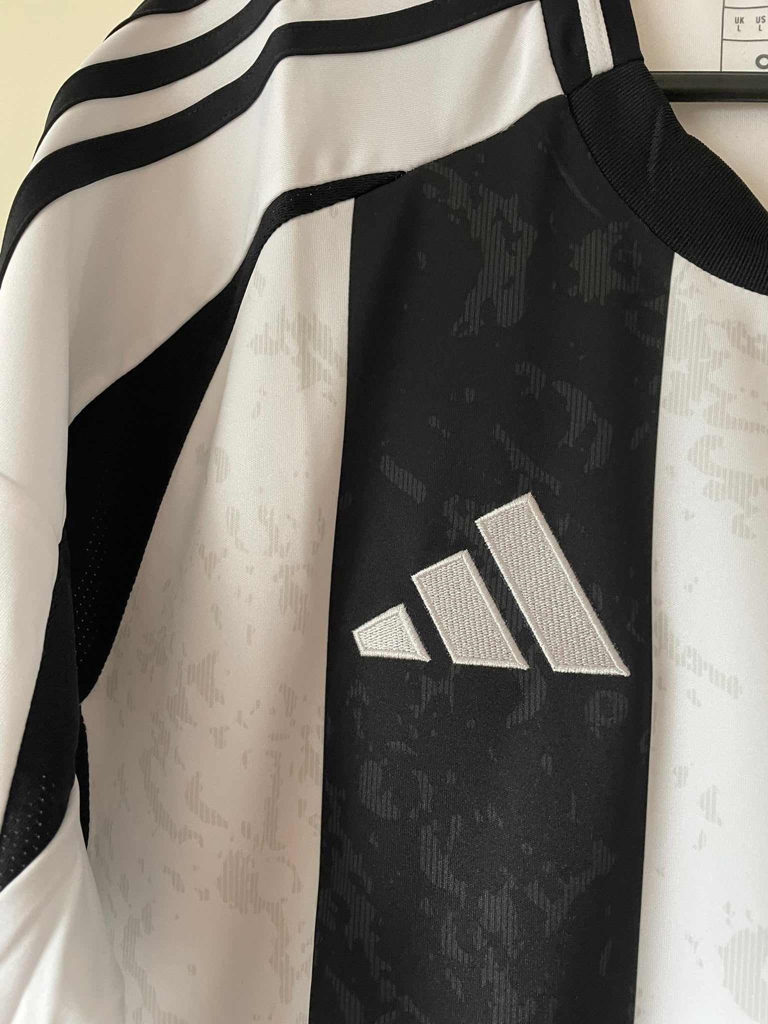 Juventus FC Adidas 24/25 Home BNWT (L)