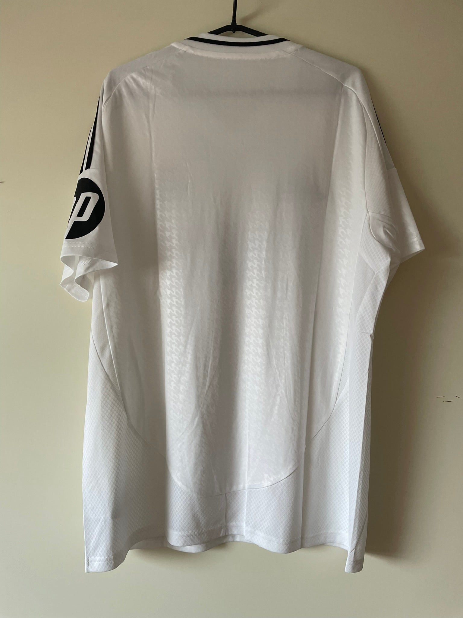 Real Madrid Adidas 24/25 Home BNWT (L)
