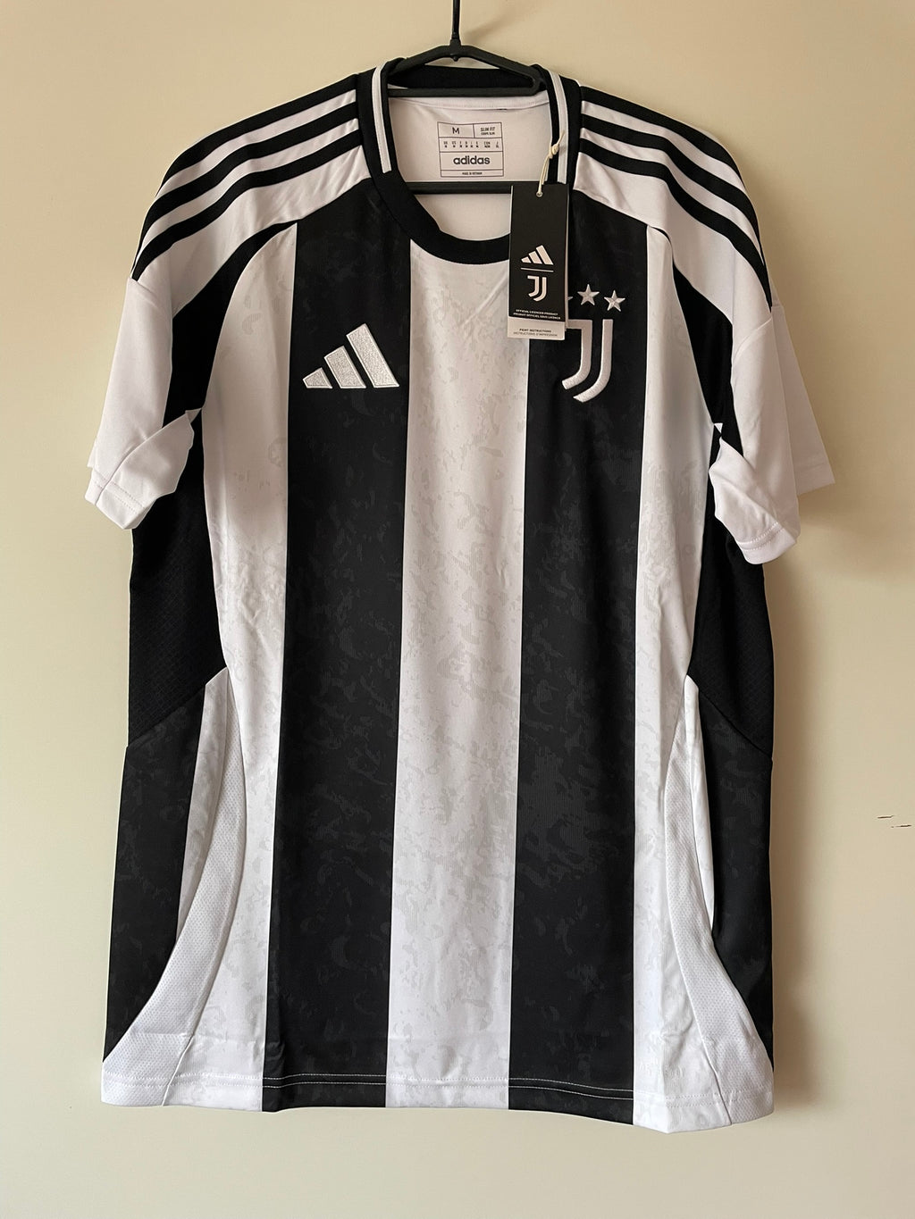 Juventus FC Adidas 24/25 Home BNWT (M)
