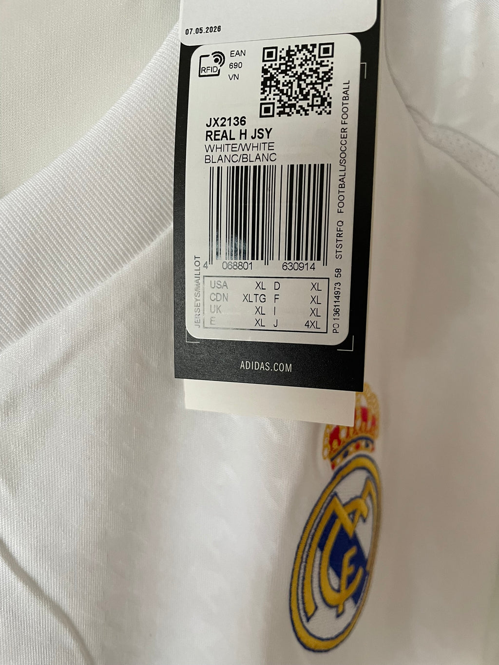 Real Madrid Adidas 24/25 Home BNWT (XL)