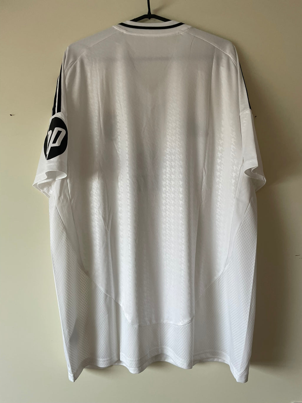 Real Madrid Adidas 24/25 Home BNWT (XL)