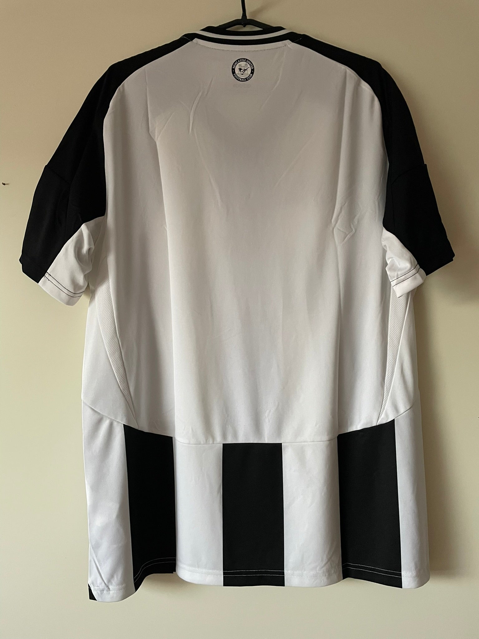 Newcastle United Adidas 24/25 Home BNWT (L)