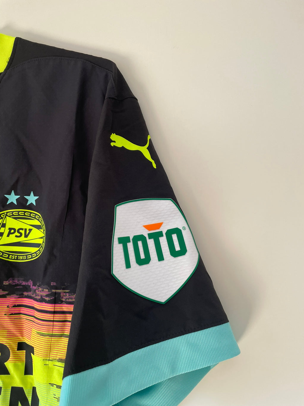 Perisic #7 PSV Puma 24/25 Away (M)