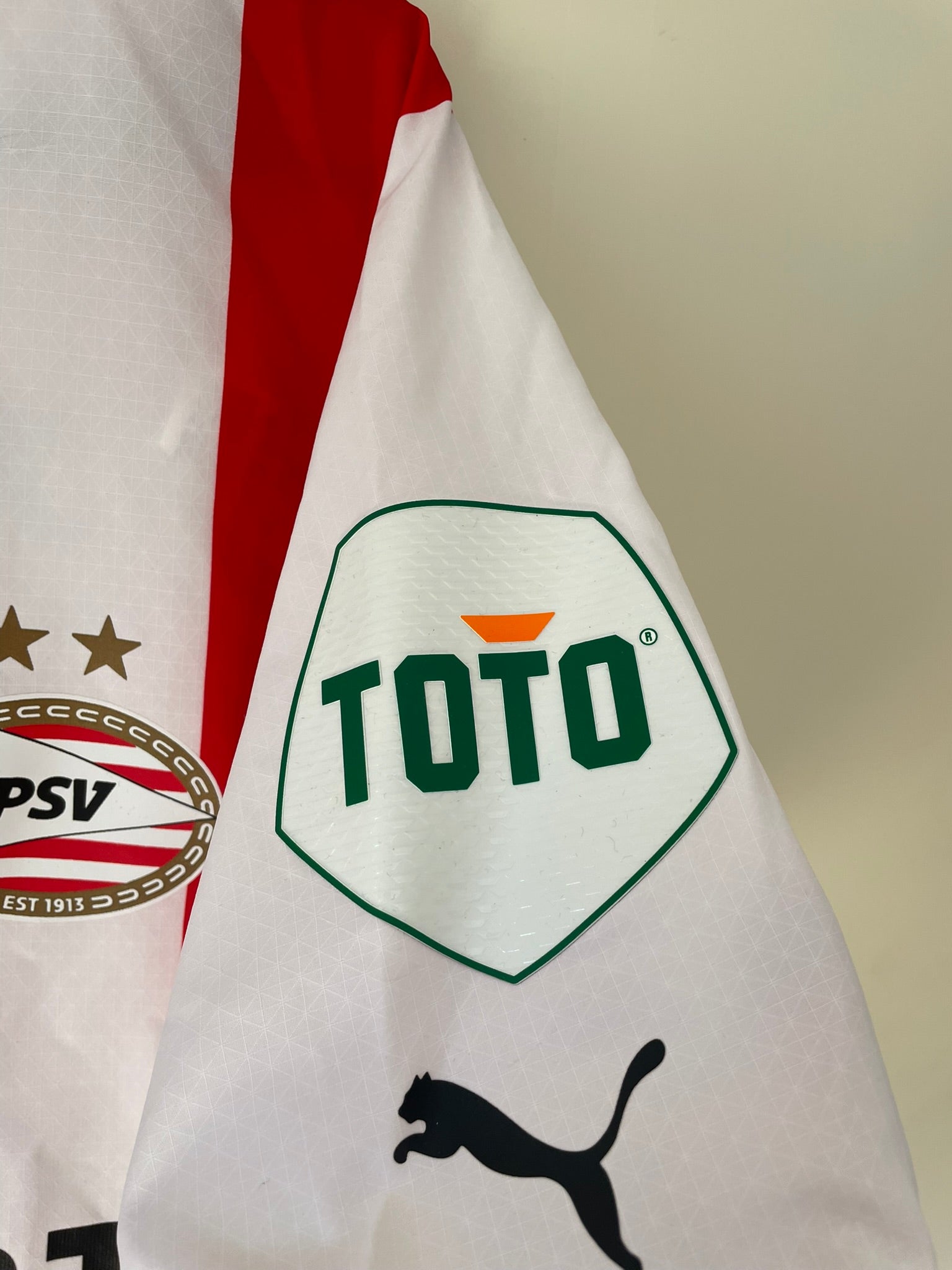 Max #31 PSV Puma 22/23 Home (L)