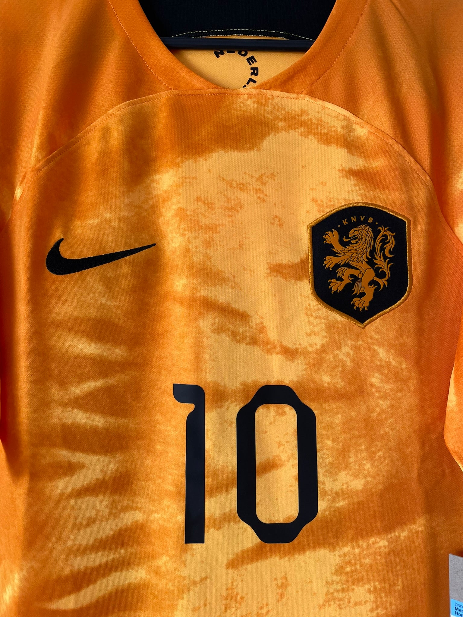 Memphis #10 Netherlands Nike 2022-2024 Home BNWT (M)