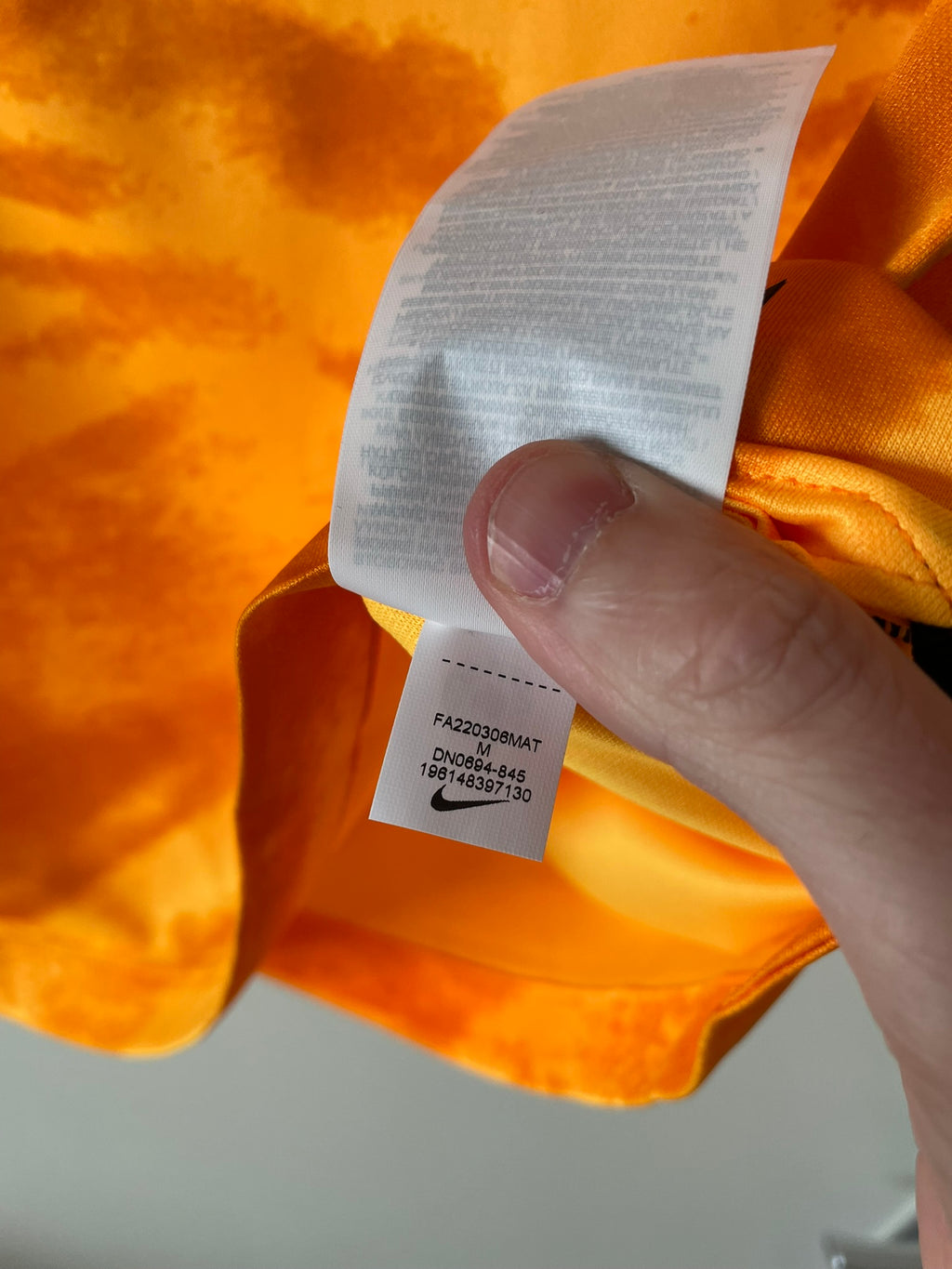 Memphis #10 Netherlands Nike 2022-2024 Home BNWT (M)