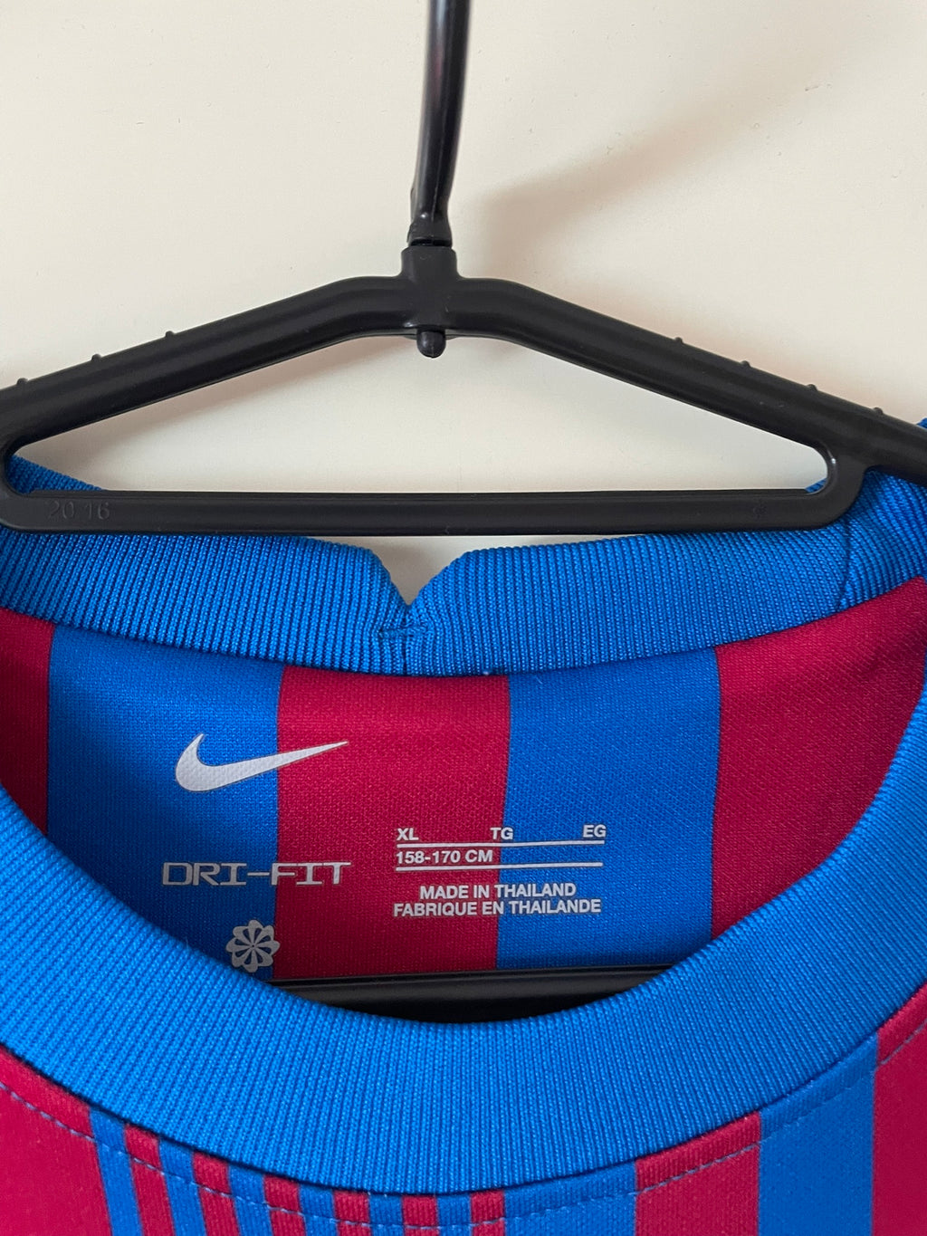 Gavi #30 FC Barcelona Nike 21/22 Home (XS)